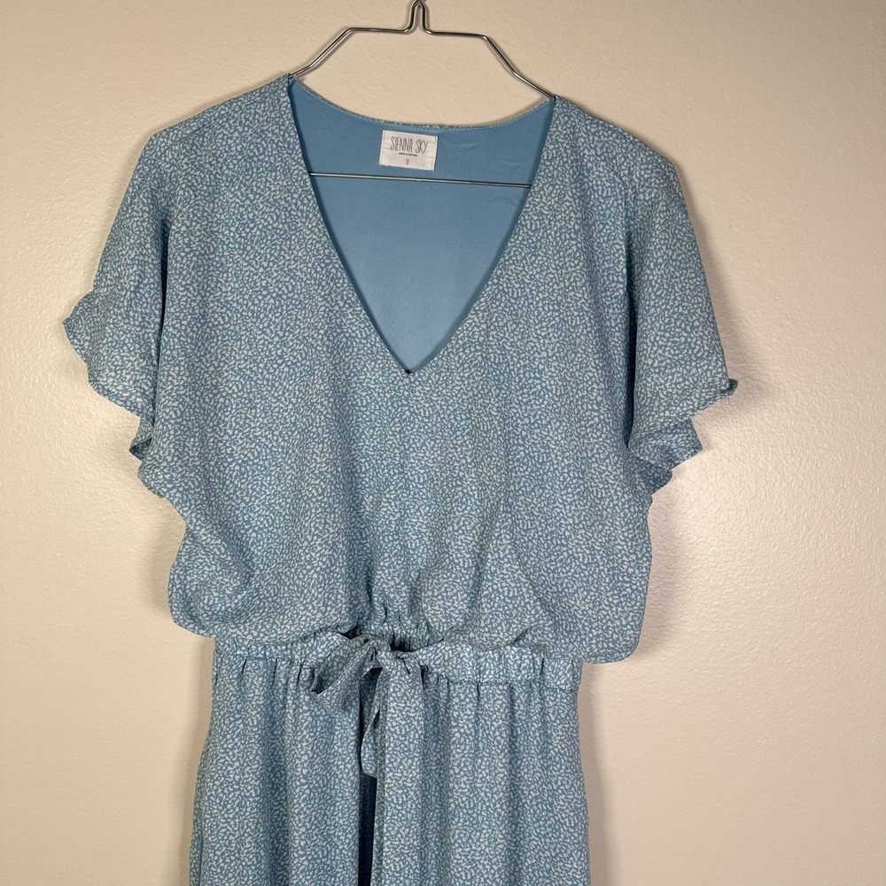 Sienna Sky Midi Dress Small Blue White Speckle V-Neck Flutter Sleeve Tie